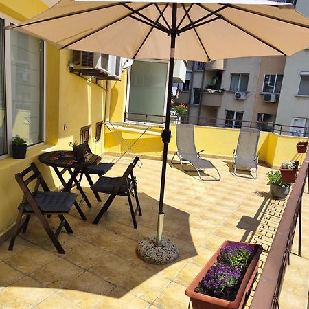 Art Apartment Kiril And Metodi Square Burgas Exterior photo