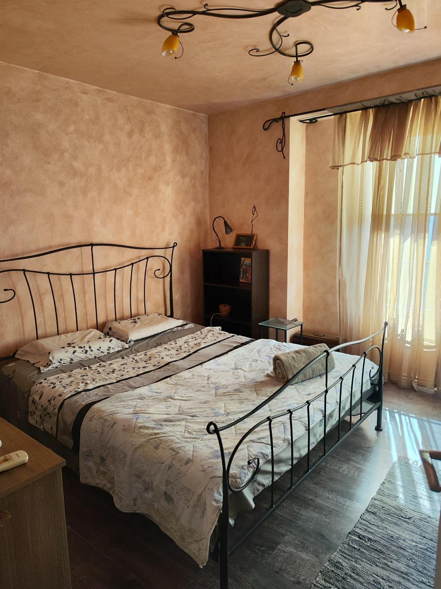Art Apartment Kiril And Metodi Square Burgas Exterior photo
