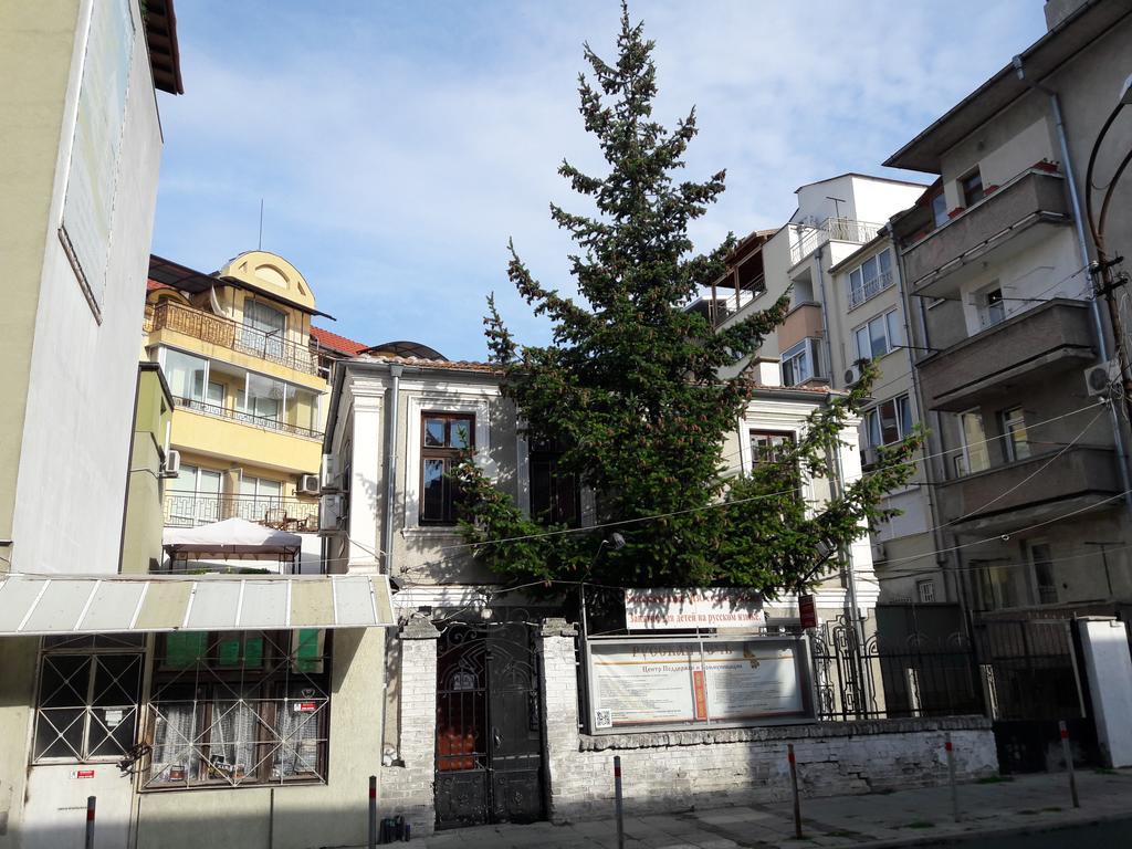 Art Apartment Kiril And Metodi Square Burgas Exterior photo